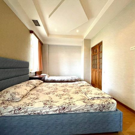 Apartments Emili Yerevan Ngoại thất bức ảnh