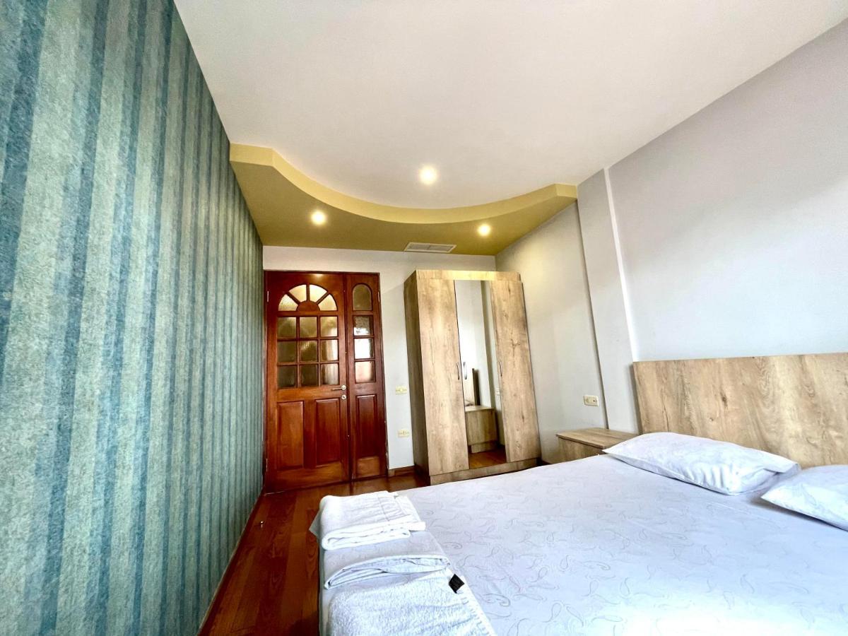 Apartments Emili Yerevan Ngoại thất bức ảnh