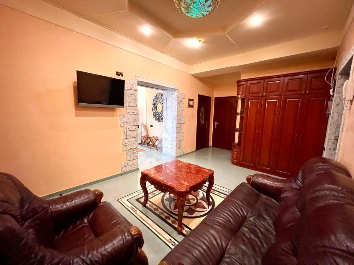Apartments Emili Yerevan Ngoại thất bức ảnh