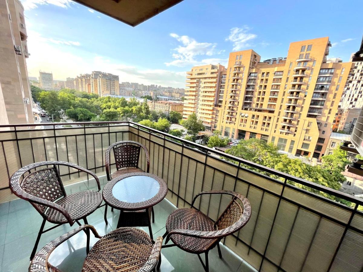 Apartments Emili Yerevan Ngoại thất bức ảnh