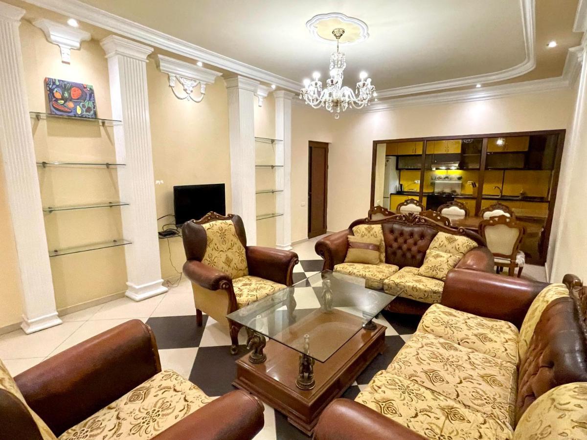 Apartments Emili Yerevan Ngoại thất bức ảnh