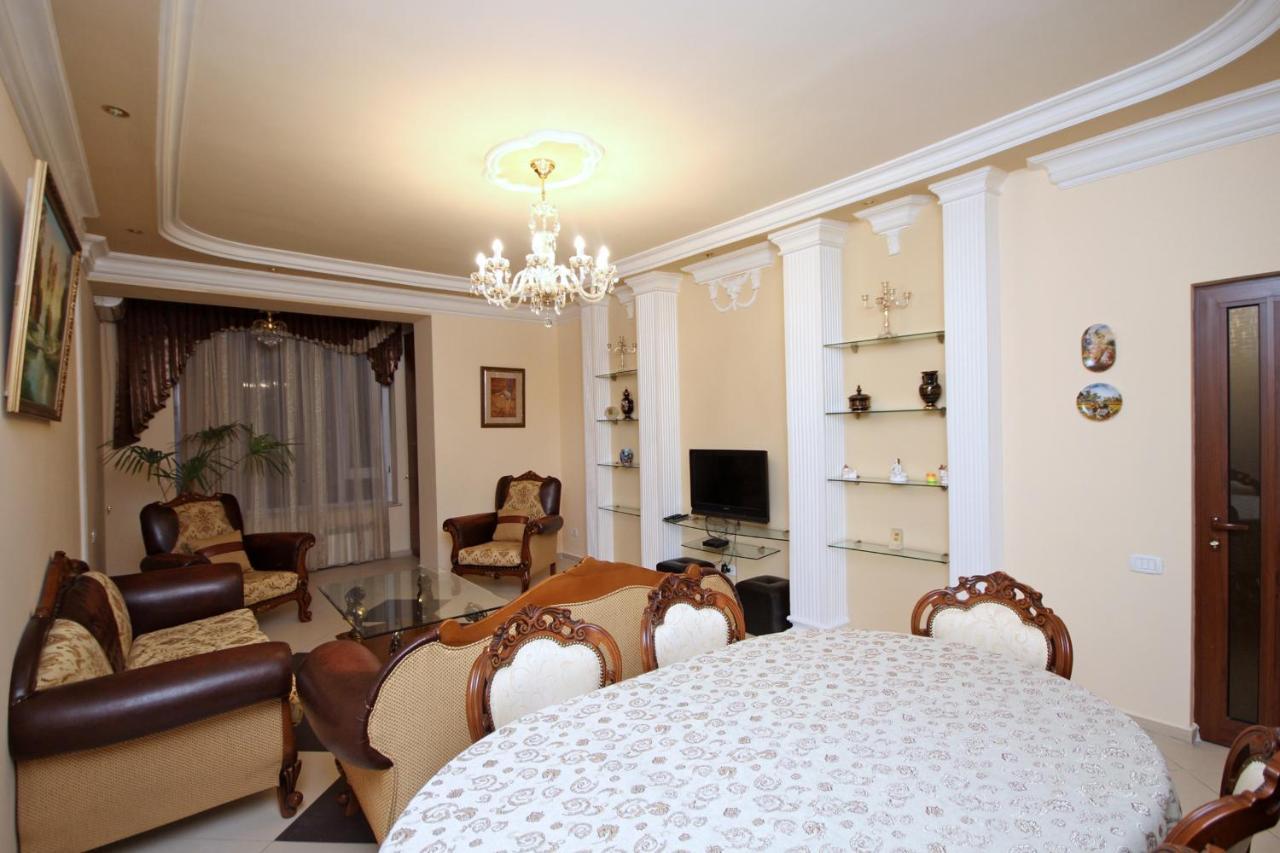 Apartments Emili Yerevan Ngoại thất bức ảnh