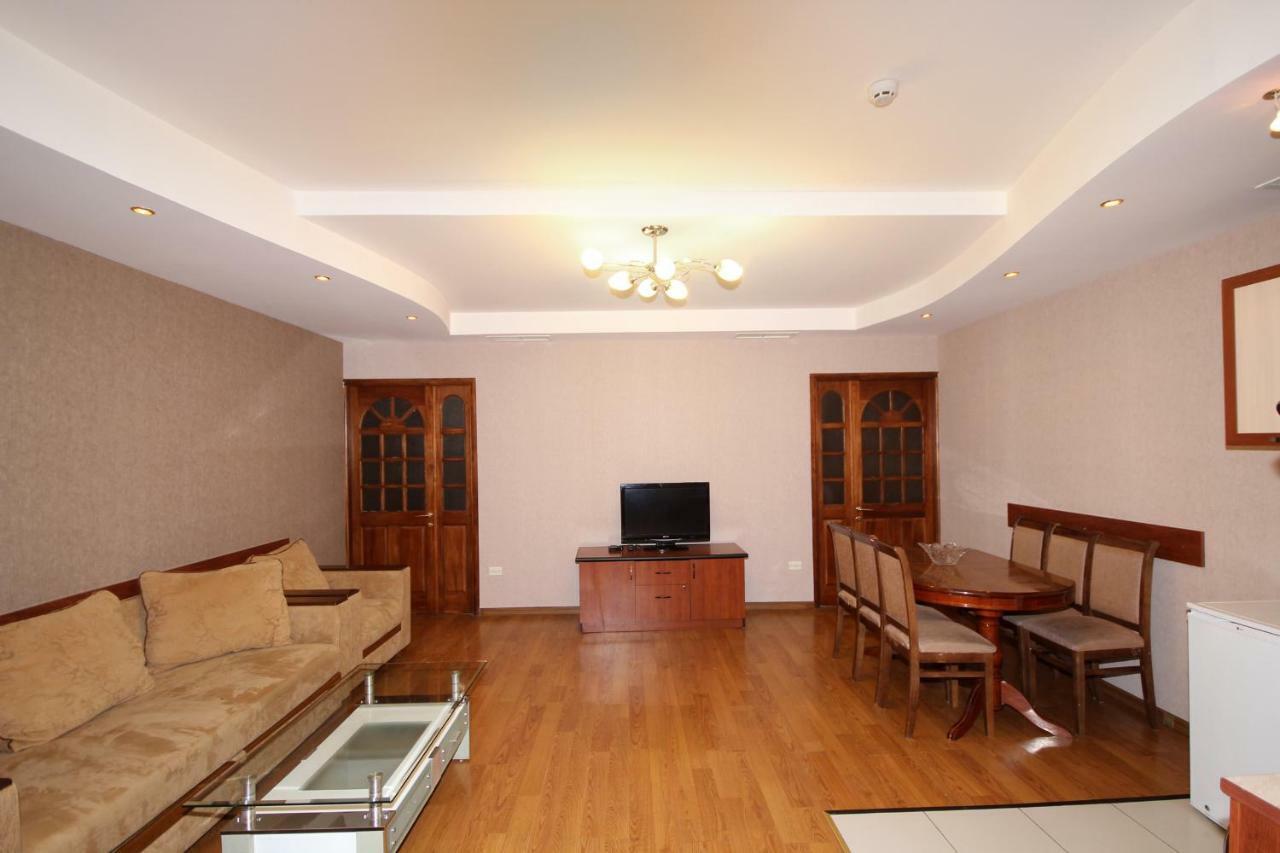 Apartments Emili Yerevan Ngoại thất bức ảnh
