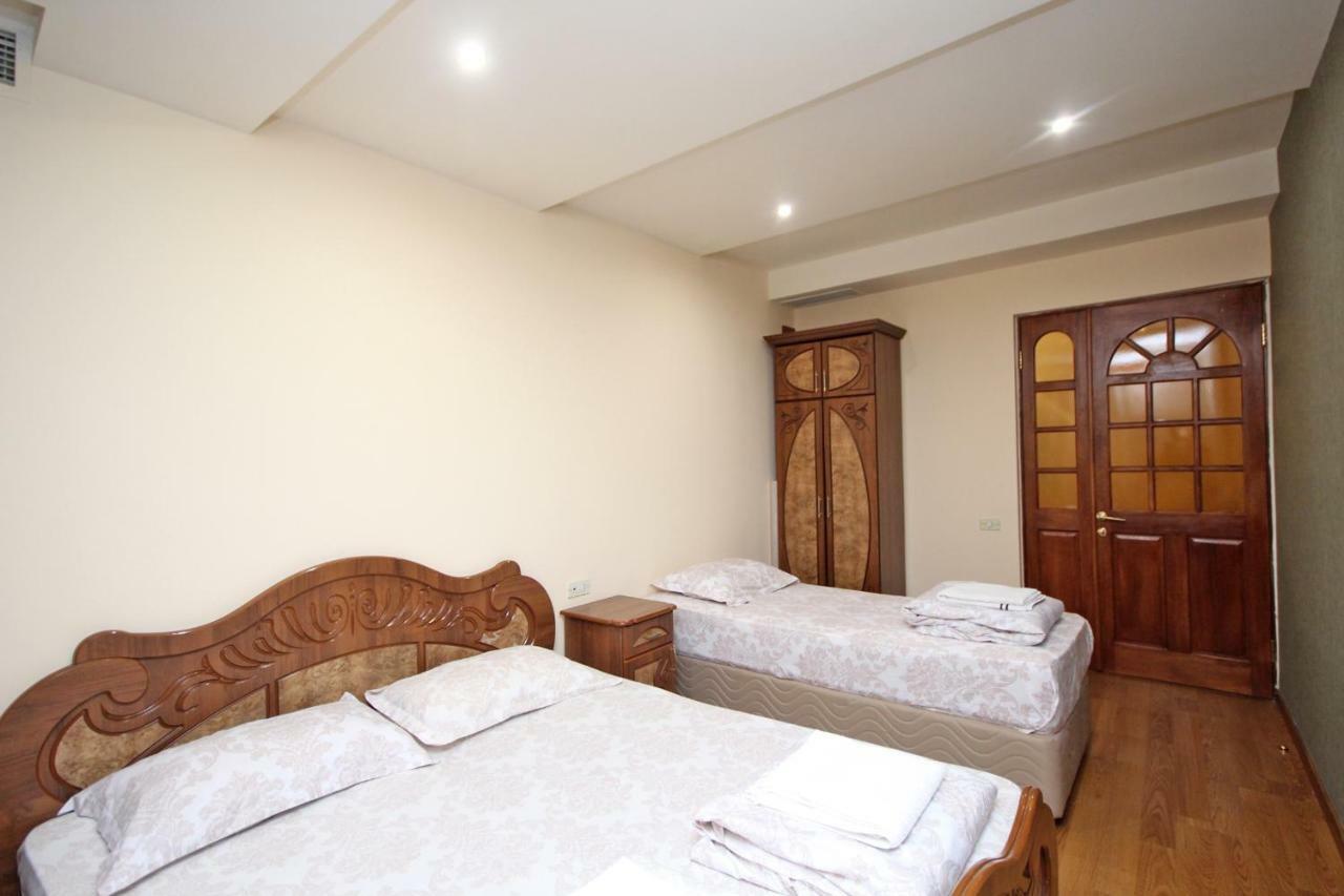 Apartments Emili Yerevan Ngoại thất bức ảnh