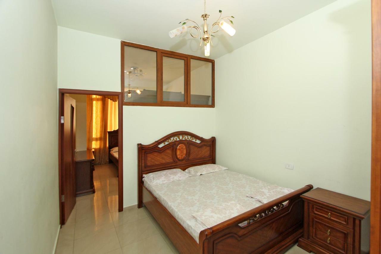 Apartments Emili Yerevan Ngoại thất bức ảnh