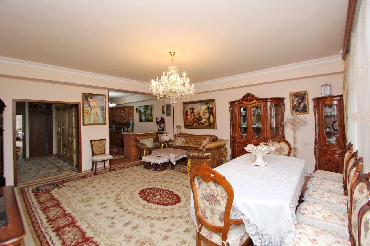 Apartments Emili Yerevan Ngoại thất bức ảnh