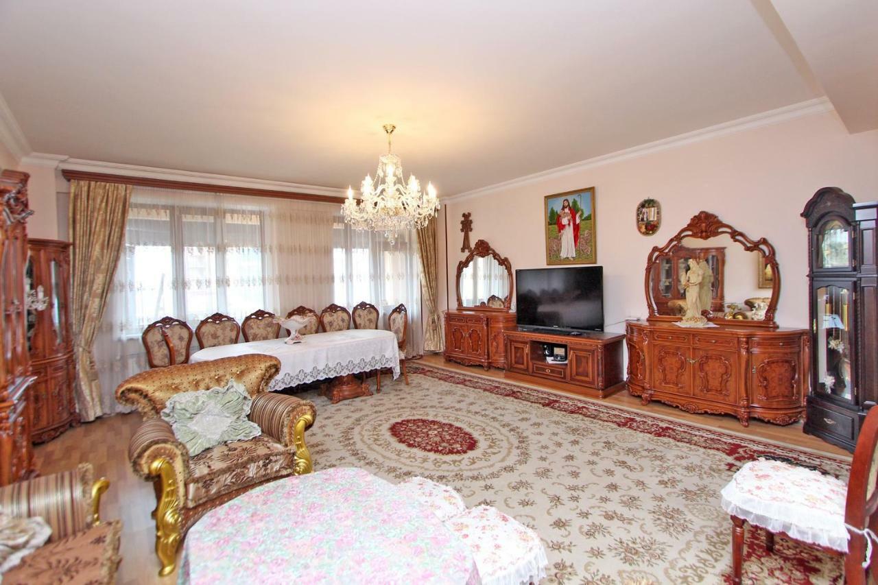 Apartments Emili Yerevan Ngoại thất bức ảnh